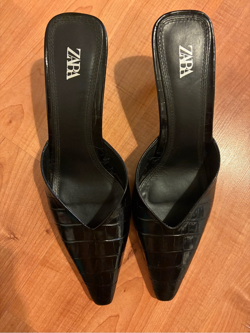 Leather Zara Black Croc-Embossed Pointed Mule Heels